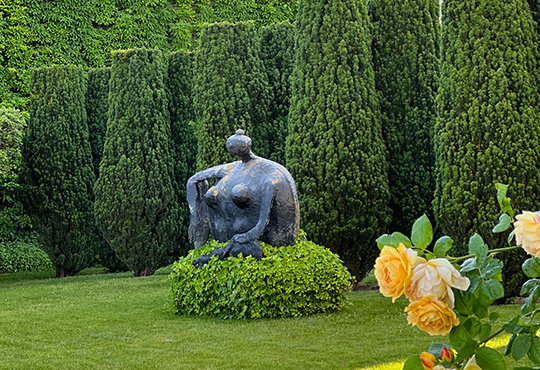 Robert Couturier, La savonnette, 1994, Bronze, 150x 175 x 103 cm, Collection Courtesy Galerie Dina Vierny © Donjon de Vez