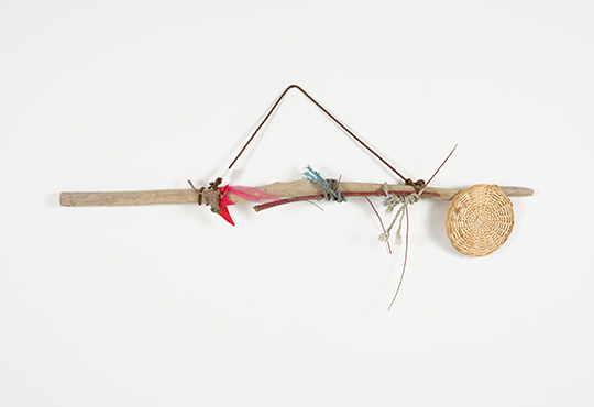 Claude Viallat, OB061, 2024, Assemblage, 80 x 200 cm © Cyrille Cauvet, Courtesy Ceysson & Bénétière