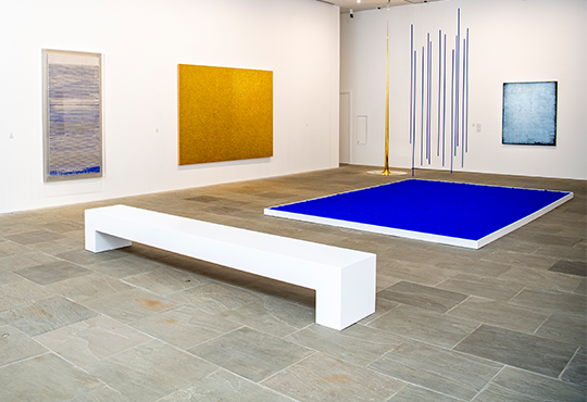 Vue d’installation de l’exposition Vertigo à la Villa Carmignac – Section 4 , Le seuil, le mirage et l’abîme  © Fondation Carmignac / Thibaut Chapotot