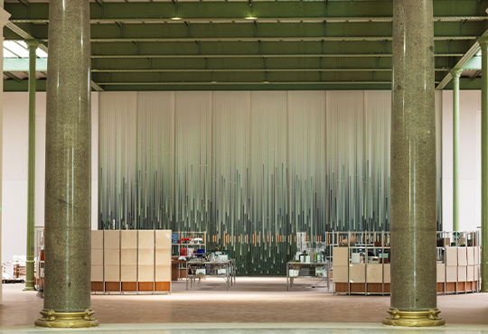 Vue du rideau des Maisons d’art au Grand Palais © le19M x Philippe Servent